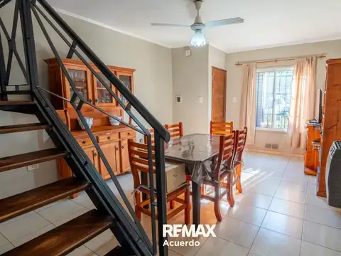 Casa en Venta con 1 cochera
