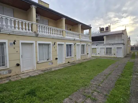 Los Jilgueros 300