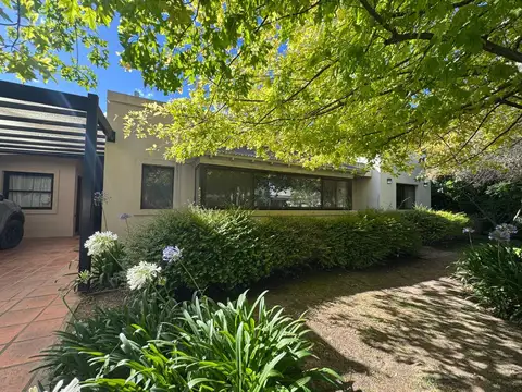 Casa en Alquiler de 4 dormitorios