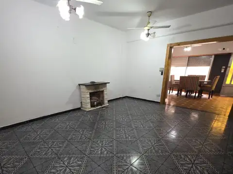 Casa 3 ambientes con 2 baños