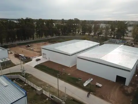 2 NAVES DE 1750 M² CADA UNA EN EL PIM 2