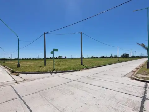 Terreno en Venta en Angel Gallardo, USD 35.000