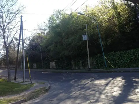 Terreno en Venta en La Lucila, USD 1.530.000