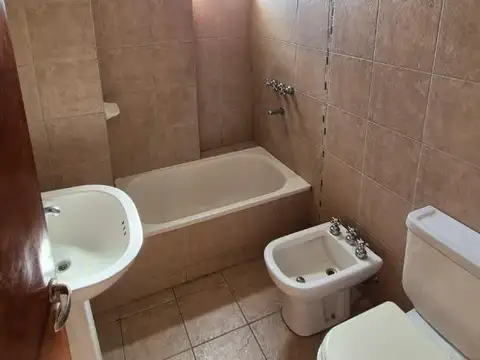 DEPTO EN ALQUILER EN CORRIENTES Y PELLEGRINI