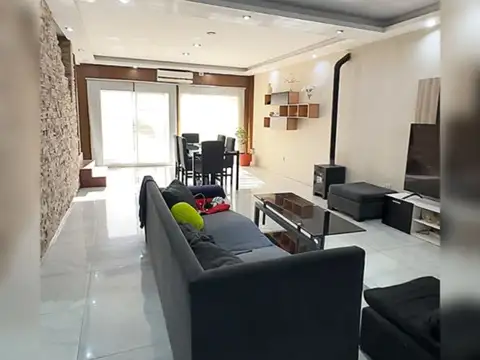 Casa en Venta en Tristan Suarez, USD 95.000