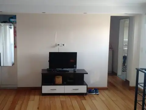 Depto Tipo Casa en Venta en Bernal Oeste, USD 100.000