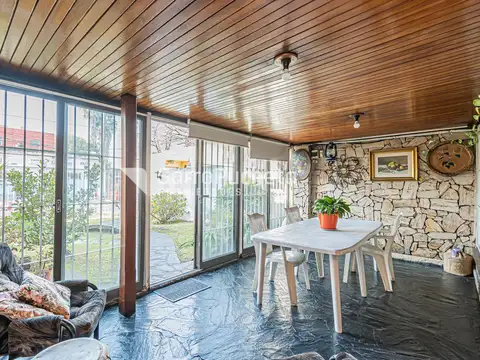 Depto Tipo Casa en Venta 40 años