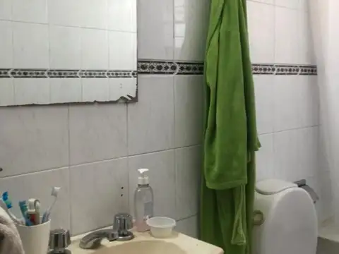 Departamento en Venta en Villa Luzuriaga, USD 65.000