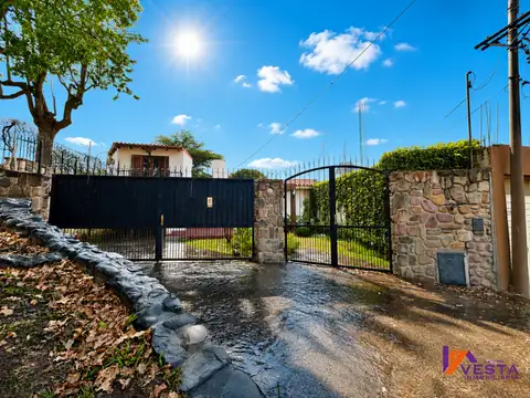 MACRO CENTRO CASA EN VENTA LUIS BURELA AL 400 SALTA 