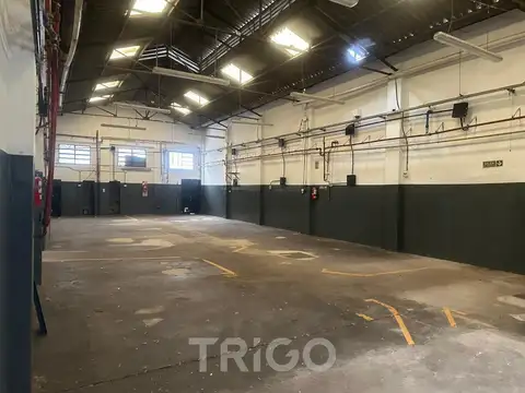 Depósito de 1200 m2 en alquiler en San Martín a 5 minutos de Avenida General Paz
