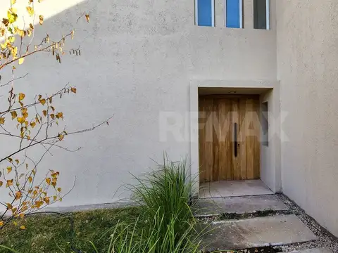 SE ALQUILA CASA | B° PRIVADO COSTA NOGAL | NEUQUÉN