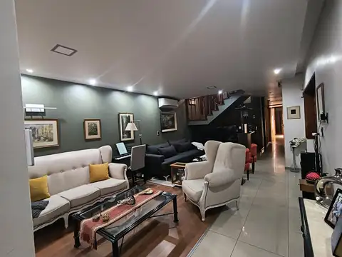 Casa en Venta de 5 dormitorios