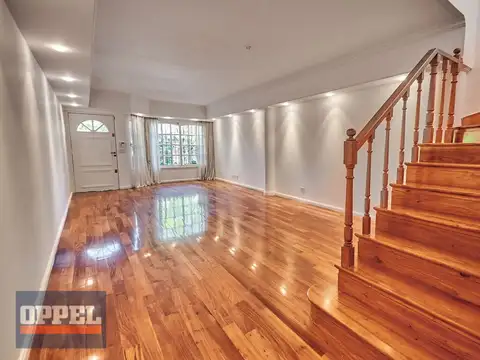 Casa 4 ambientes con 4 baños