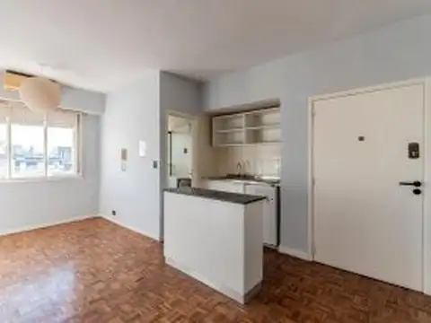 VENTA. Apto Credito. Apto Profesional. Dos Ambientes c/ frente. MONSERRAT