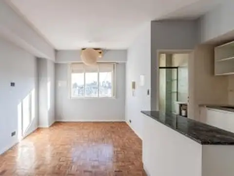 VENTA. Apto Credito. Apto Profesional. Dos Ambientes c/ frente. MONSERRAT