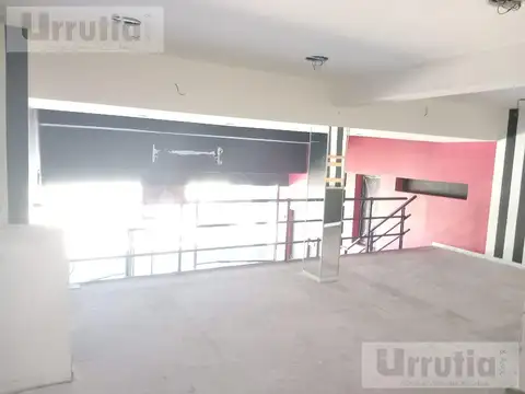 Complejo Eucaliptus - Colectora Norte de Acceso Oeste y Puente Brandsen   (Local B12)