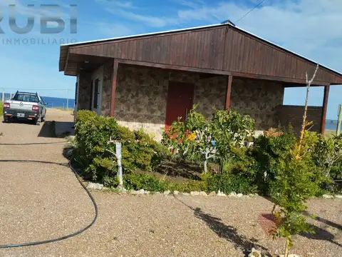 CASA EN VENTA FRENTE AL MAR - PLAYAS DORADAS, SIERRA GRANDE (COSTA ATLÁNTICA)