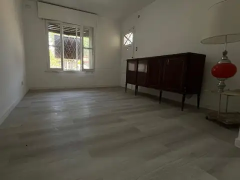 VENTA PH - CASA CHALET 3 AMB. C/PATIO - C. JARDÍN