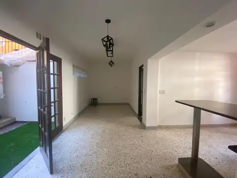 Depto Tipo Casa en Alquiler de 2 ambientes