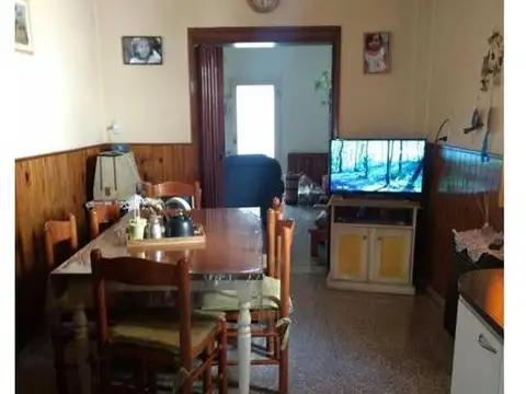 Depto Tipo Casa en Venta en Villa Luzuriaga, USD 140.000