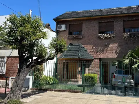 chalet 4 ambientes venta Ramos Mejia