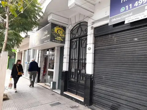 Av Monroe  al 3500