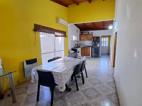 Casa 3 ambientes con 1 baño
