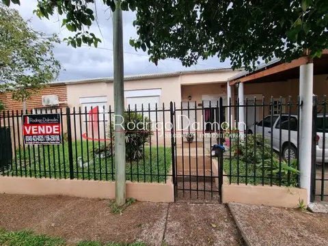 VENDO. Casa en calle Montangie. Concordia, ER.