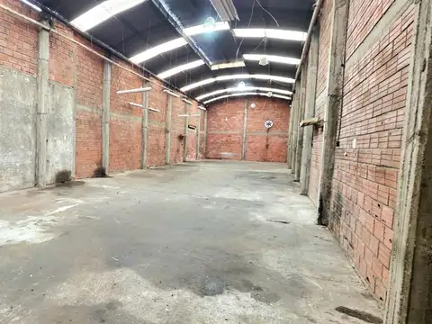 Galpon en Alquiler en San Justo, $ 2.000.000