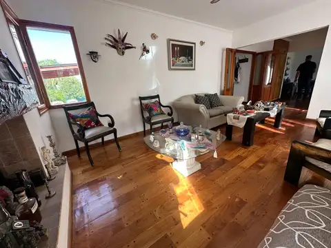 Valle Escondido: 5 dorm, 985m² de lote y pileta 