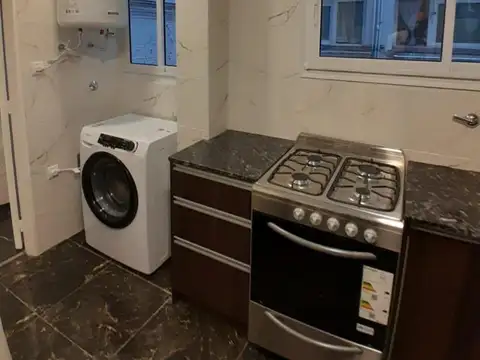 Departamento 2 ambientes con dependencia de servicio