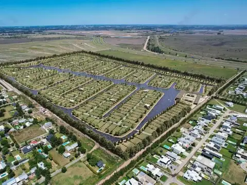 Lotes En Funes Lake Barrio Privado