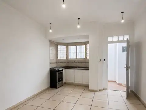 Depto Tipo Casa en Venta con 1 cocheras