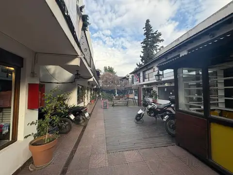 Local - Alquiler - Argentina, Grand Bourg - Francisco Beiro 1452