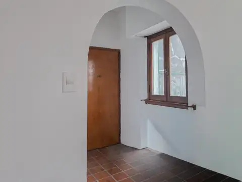 Depto Tipo Casa 2 ambientes con 1 baño