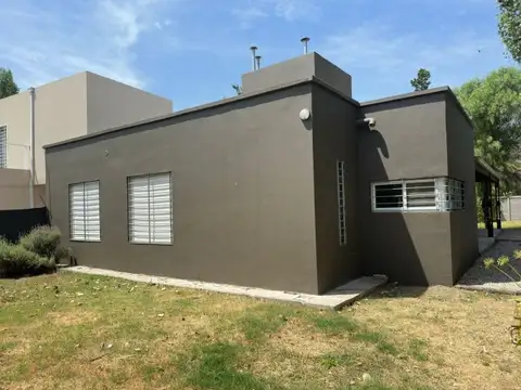 Jose Marmol esq Tomas de la Torre