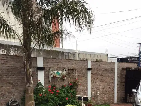 Hermoso chalet a la venta en Av. Santa Maria al 2300 - Rincón de Milberg. Excelente ubicación.