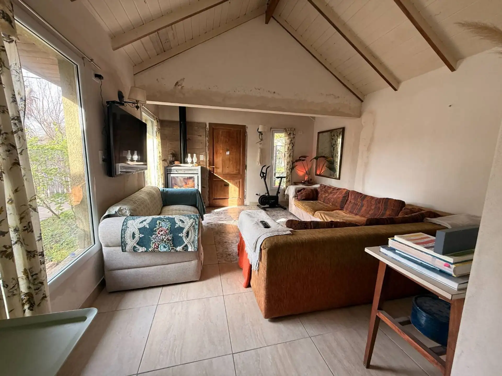 VIVIENDA MULTIFAMILIAR- HOSTEL EN ALFAR