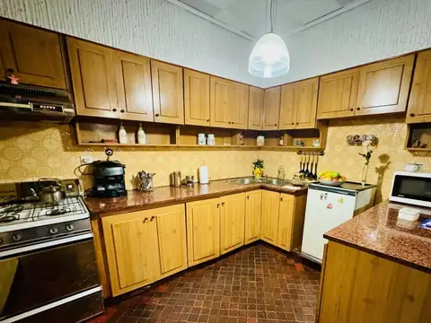 Casa 4 ambientes con 1 baño