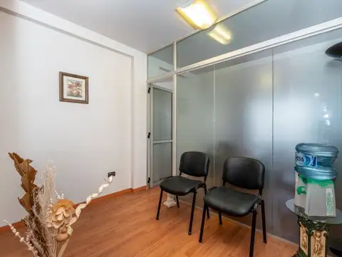 Oficina en Venta 52 años