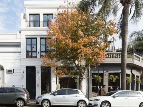 CASA/LOCAL DE 6 AMBIENTES, USO COMERCIAL