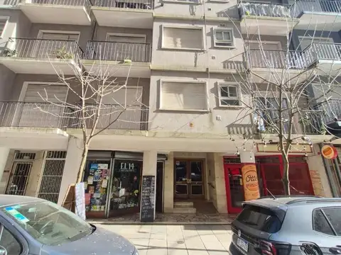 DTO. 1 AMB. 24 M2. AL FRENTE PLAZA COLON