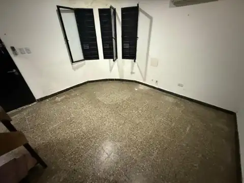 Casa multifamiliar en venta - 201Mts2 - Bernal