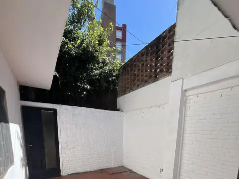 Depto Tipo Casa 4 ambientes con 1 baño