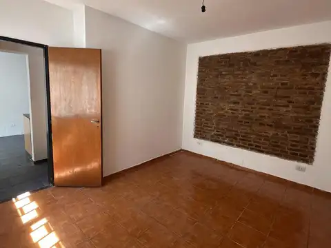Depto Tipo Casa en Alquiler de 4 ambientes
