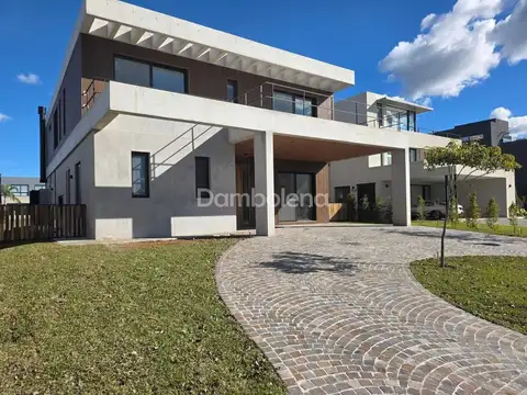 Casa en Venta A Estrenar