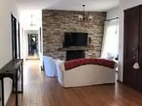 Casa en Alquiler Temporal en Bella Vista, USD 4.500