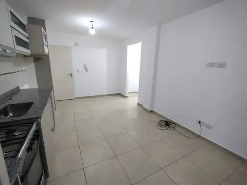 Departamento en Alquiler en Lanus Este, $ 520.000