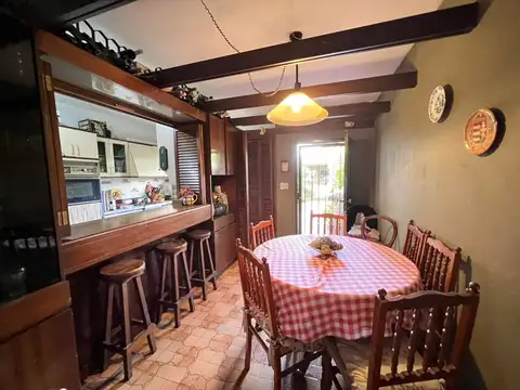 Casa de 5 ambientes en venta en Olivos
