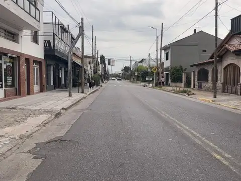 VENTA LOCAL SOBRE AVENIDA EN PALOMAR